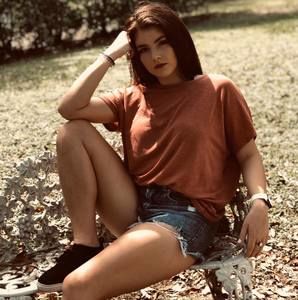 Meet your Posher, Tayler